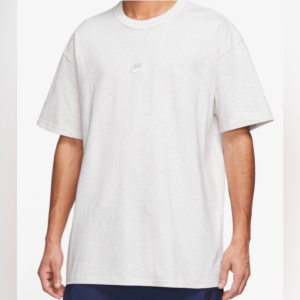 Nike NSW Premium Essentials SUST T-Shirt sz XL in color Birch Heather/White